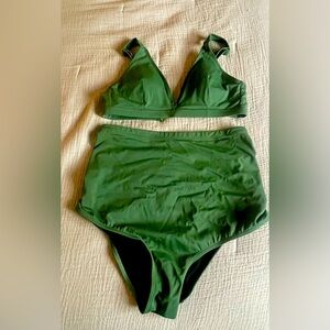 Like new Blanqi maternity / postpartum bathing suit
